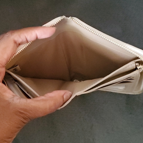 🌈 Rainbow Coach Wallet - Picture 6 of 8